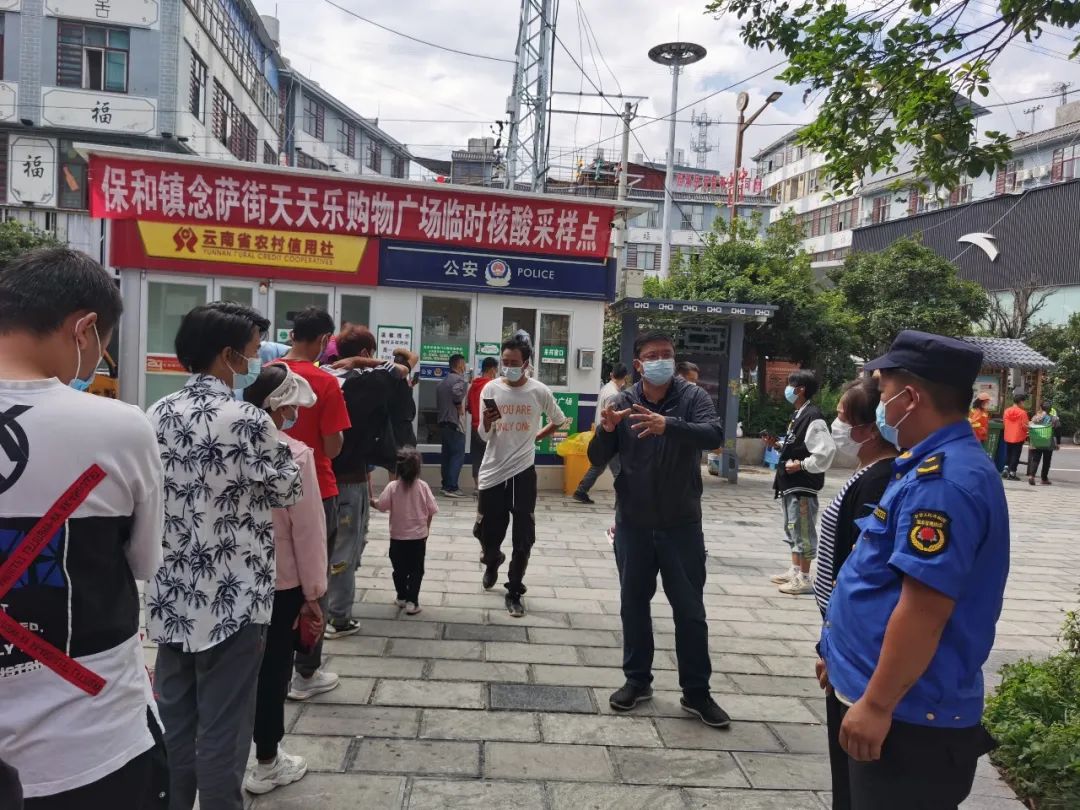 1660784662021071250.jpg 黄2.jpg