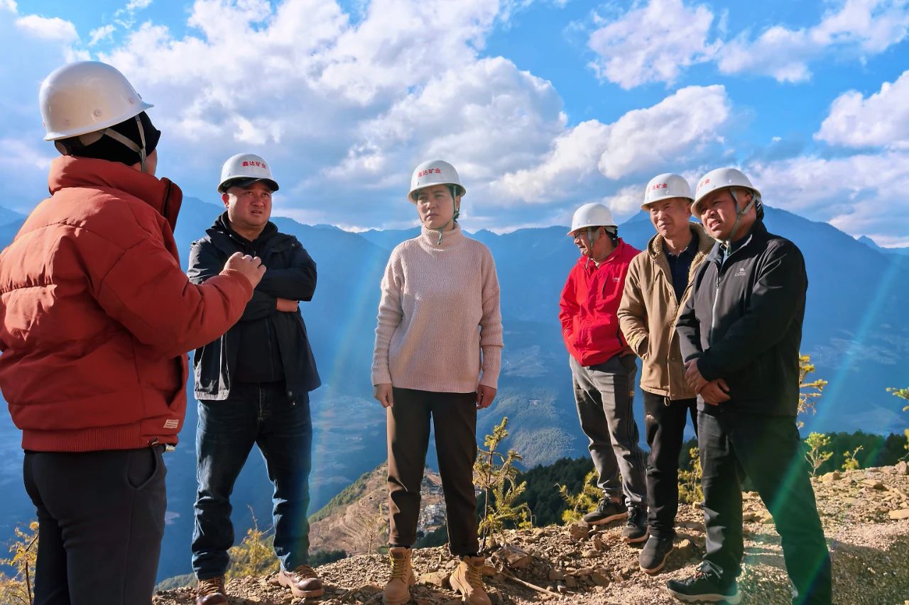 1736404147838070293.jpg 2.jpg