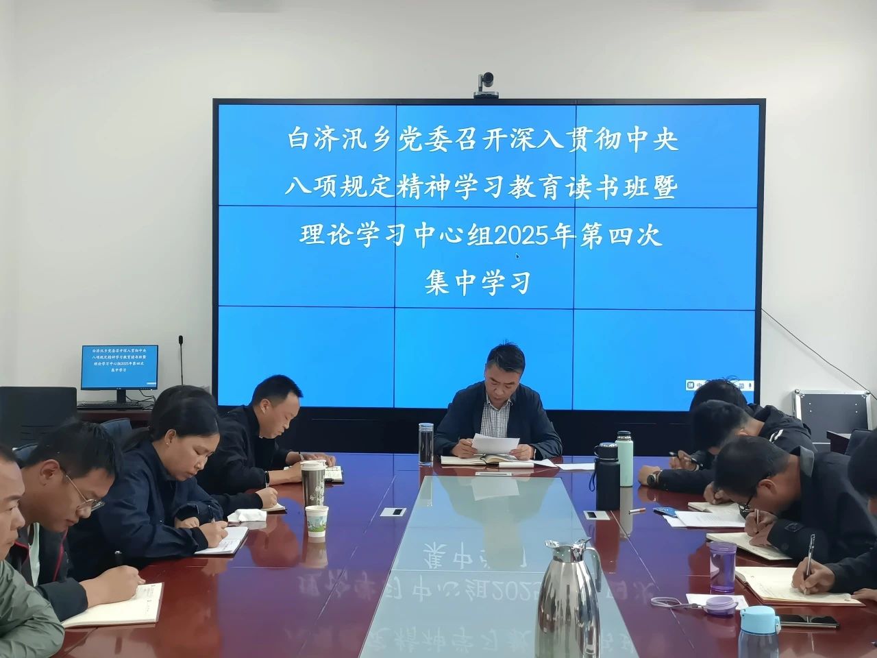 ca2d0ec5205fc61517eecba98919000f.jpg
