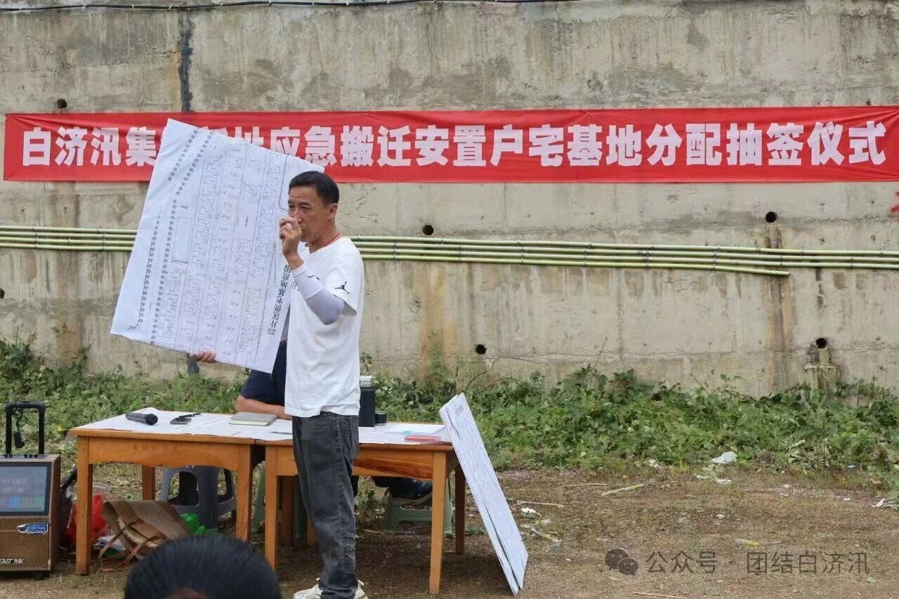 1757918283879074224.jpg 0d5c4924cf615cec91ad9d17ef47d514.jpg