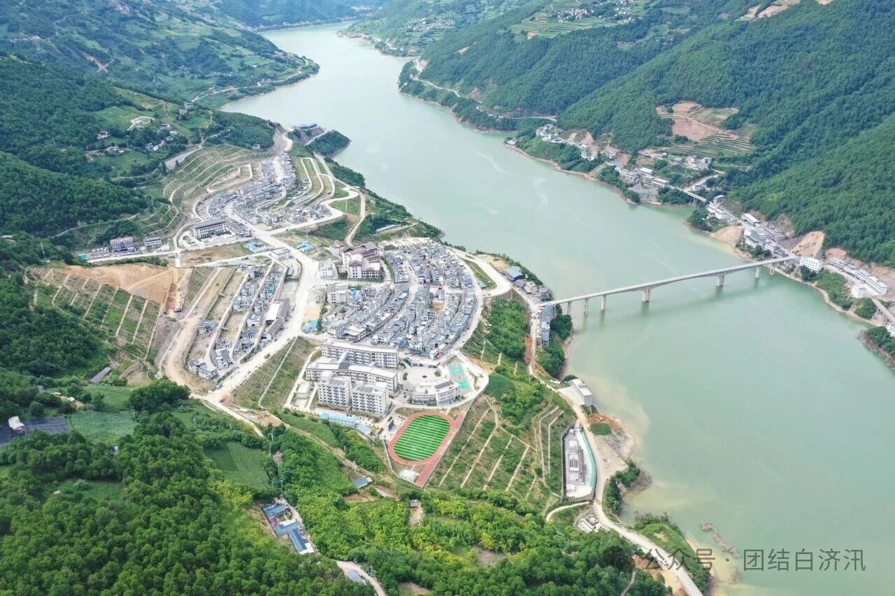 1764296888866038919.jpg 32d8038b29e7c957624cb54cb0a62c88.jpg