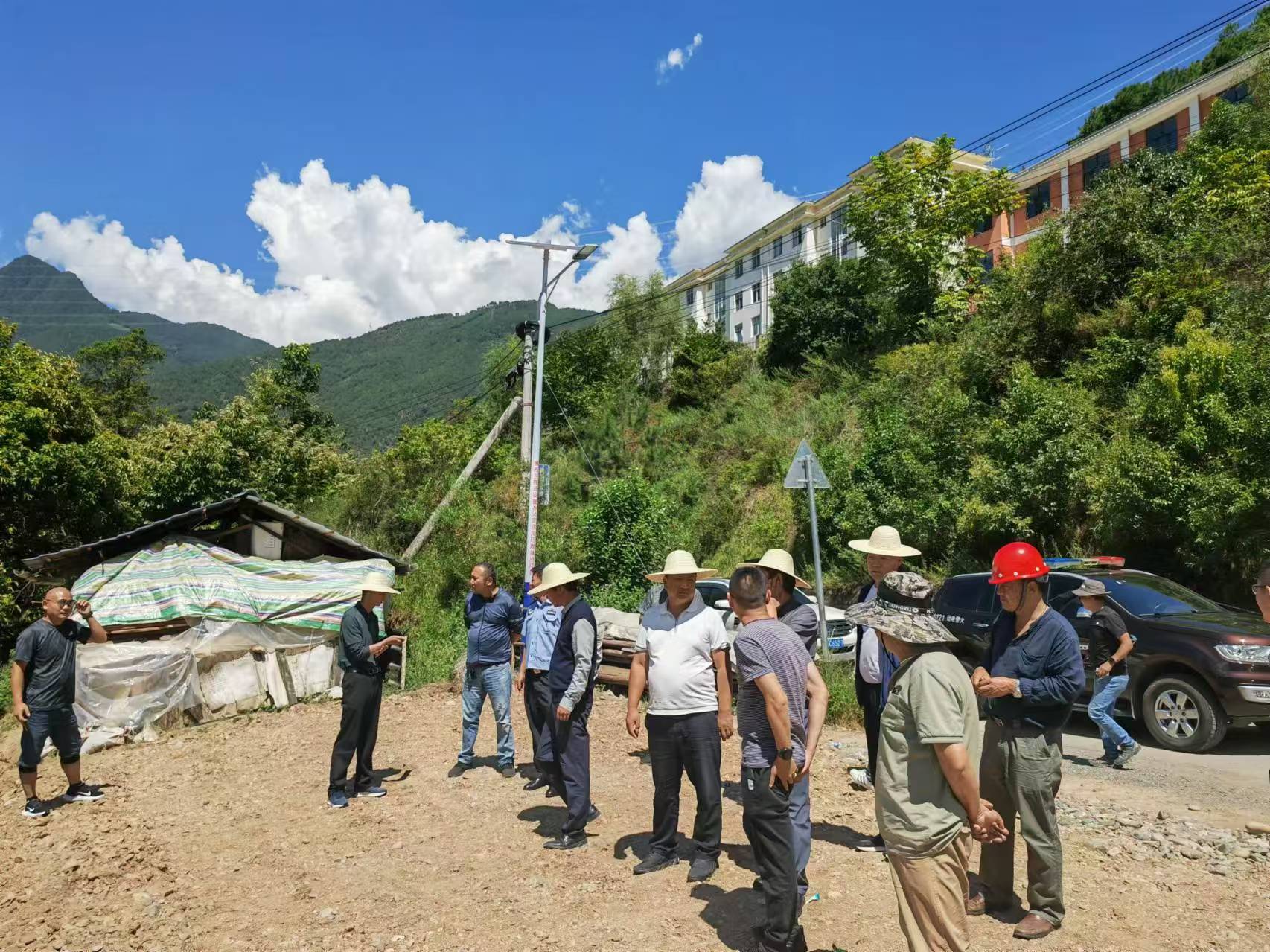 9.19江西公路违法使用林地整改工作现场指导.jpg