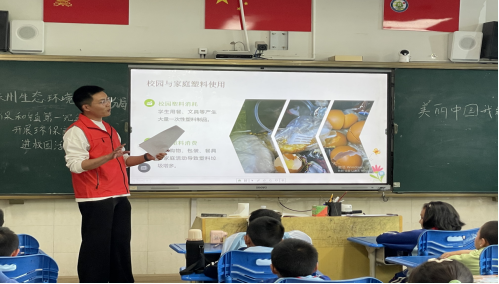 1762915579863088318.png image.png